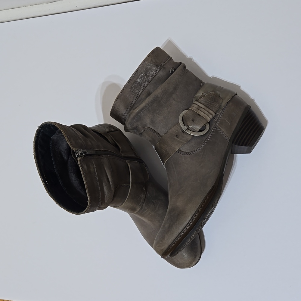 Pikolinos Brujas Women's Grey Taupe Buckle Boots